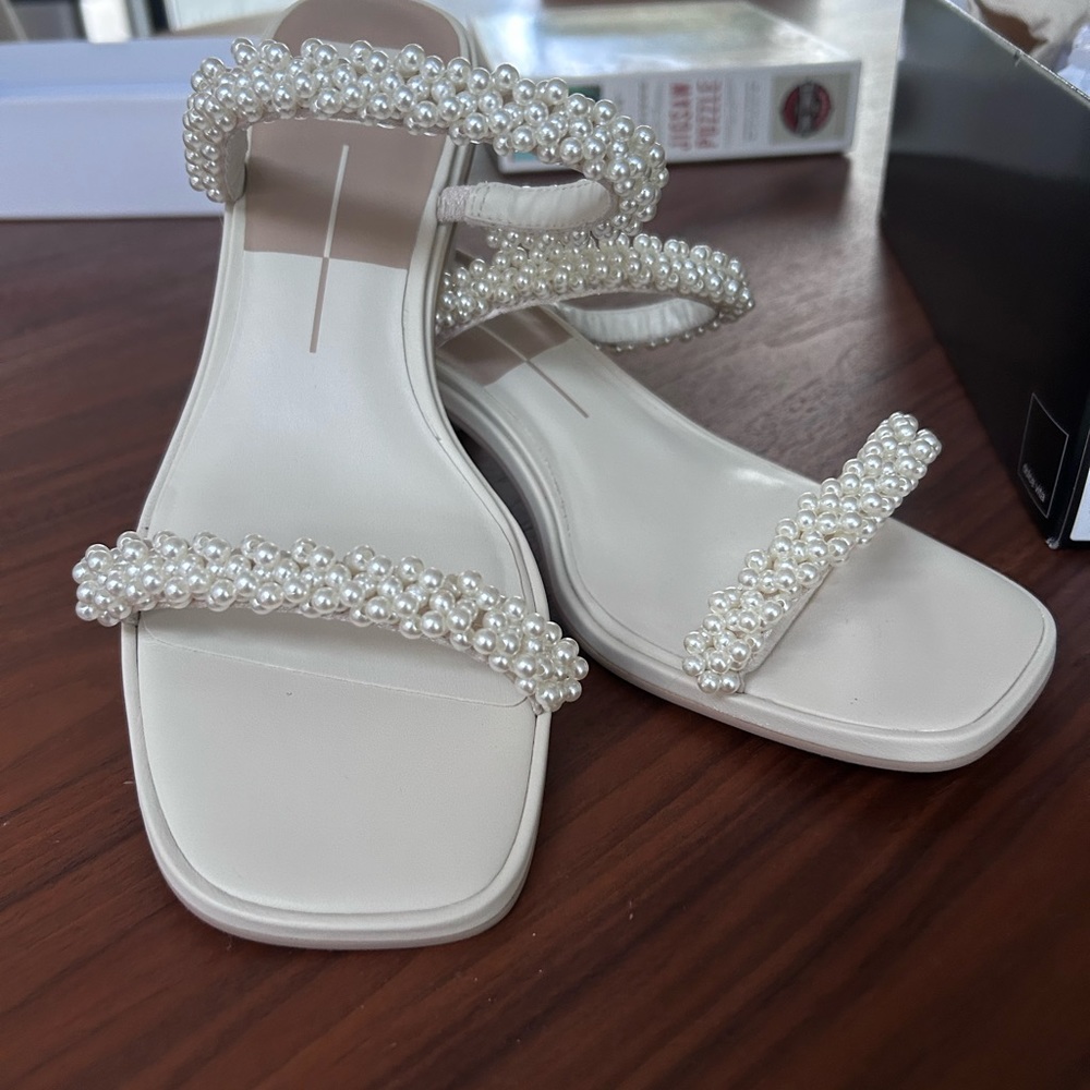 NIB Dolce Vita River Pearl Vanilla heels size 10